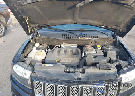 2017 Jeep Compass Latitude Fwd z USA, uszkodzony, nr VIN 1C4NJCEB1HD210917